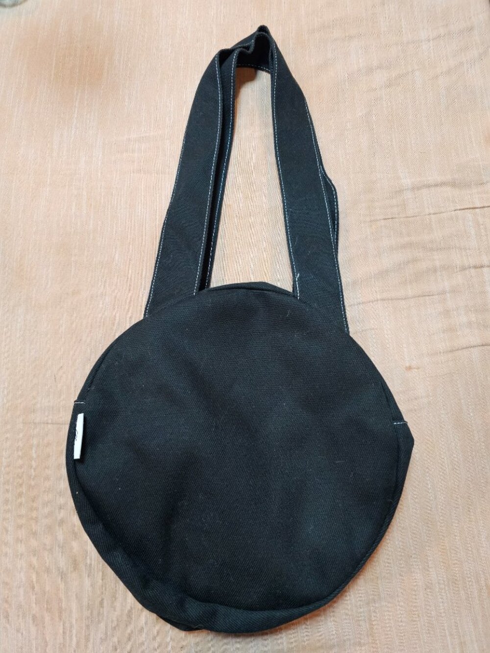 Valfre Woven Shoulder Bag - Picture 2 of 7